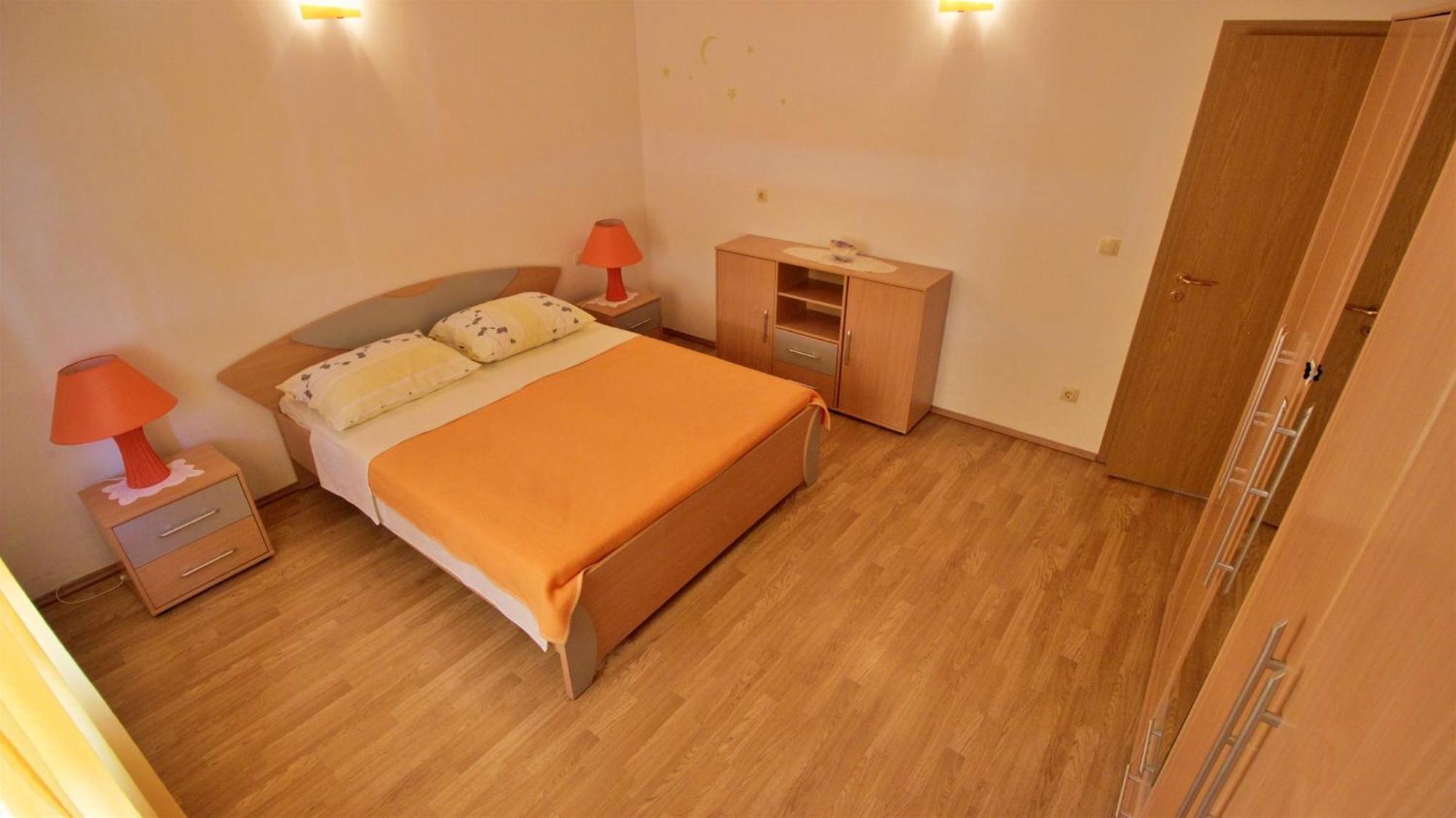 Apartments Marusic Omis Exterior photo