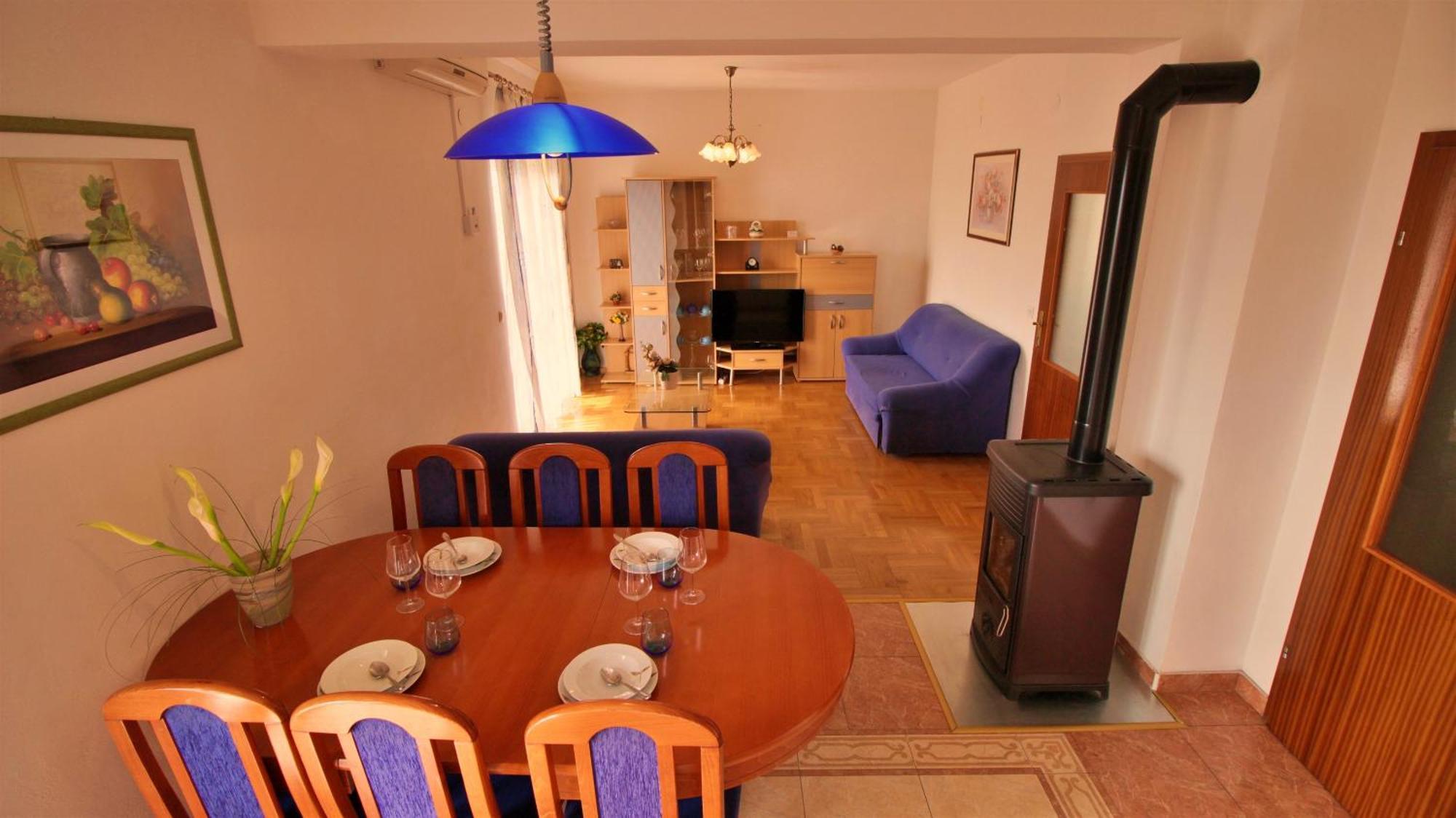 Apartments Marusic Omis Exterior photo