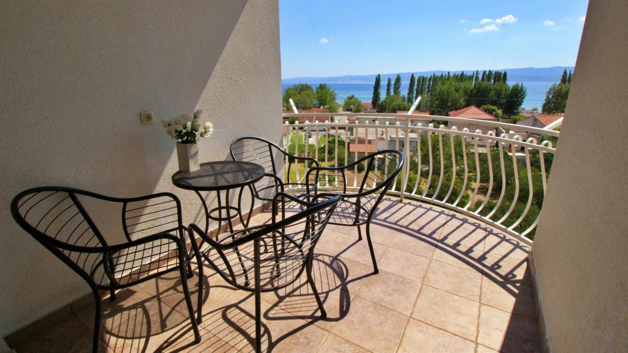 Apartments Marusic Omis Exterior photo